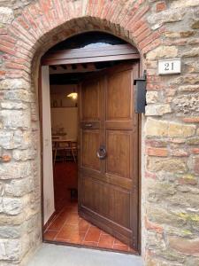 Fotografie z fotogalerie ubytování Romantic Escape in Medioeval Passignano -Lake View v destinaci Passignano sul Trasimeno