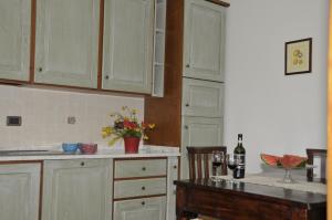 Kuchyň nebo kuchyňský kout v ubytování Agriturismo Renai e Monte II