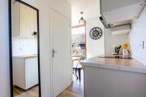 Dapur atau dapur kecil di Le Grand Moulin - Hypercentre - Lit King Size