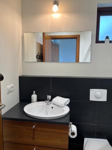 Gallery image of Ace Guesthouse in Keflavík