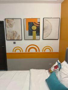 Postel nebo postele na pokoji v ubytování HOUSE of ZION