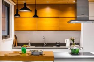 Gallery image of SOFIA Luxury Residence - Premium Apartments with Pool & BBQ, Rooftop Terrace, 5 Min to Sea in Paphos City +32 photos