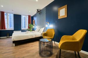 Afbeelding uit fotogalerij van Suite Bleue #1#- Élégance & détente-self check-in in Roubaix