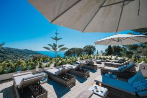 Naturlandskabet i nærheden af villaen