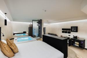 Postel nebo postele na pokoji v ubytování Dream Suite Trevi