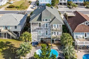 Bassein majutusasutuses Ocean Views I Sleeps 12 I Walk to Beach I Pool või selle lähedal +46 fotot