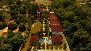 an overhead view of a large house with a yard at Big Villa 3 at CET Resort Rayong Padelcenter in Klaeng