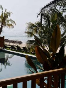 Bazén v ubytování Coast 67 Boutique Hotel nebo v jeho okolí