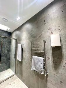 Ένα μπάνιο στο Sea Breeze Polo Residence