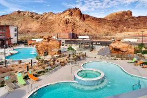 Bazen v nastanitvi oz. blizu nastanitve SpringHill Suites by Marriott Moab