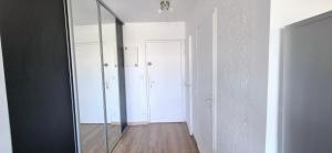 Billede fra billedgalleriet på Studio cosy design avec piscine, 8mn de la mer à pied i La Grande-Motte