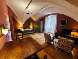 Posteľ alebo postele v izbe v ubytovaní Schloss Moosburg Gästehaus