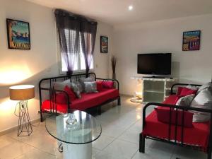 Et opholdsområde på Villa spacieuse avec piscine à Agde de 150 m²_2