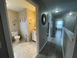 Ένα μπάνιο στο Chesapeake Chalet- Cozy,Close to Hard Rock and All +28 φωτογραφίες