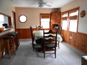 a dining room with a table and chairs at Beach Haven Single Family Oceanside Beach Badges Wifi in Beach Haven