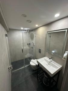 Koupelna v ubytování VAMA TAKSİM Hotel
