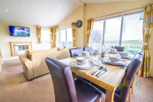 Гостиная зона в MP720 Lodge - Camber Sands