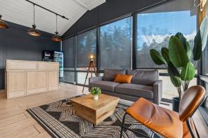 TV a/nebo společenská místnost v ubytování Adventure Inn Durango