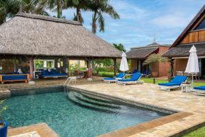 アルビオンにあるVilla Ebony -Tropical Design with Ocean Views, 5-star resortのギャラリーの写真