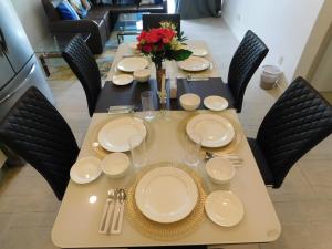 Imagen de la galería de Sunset 205, sleeps six, next door to the pool, 100m to the beach!, en Jacó