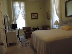 Ein Bett oder Betten in einem Zimmer der Unterkunft Franklin Terrace Bed and Breakfast