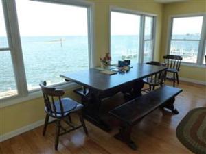 Fotografie z fotogalerie ubytování Pet Friendly, Bayfront, Boat Slip Dock, Beach Badges, Wifi, Boaters Delight! Bay Front 1St Floor Duplex In Peahala Park, 1St Floor Is Really 2Nd, v destinaci Peahala Park