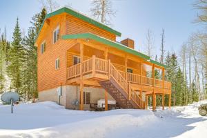 Less Than 1 Mi to Brian Head Resort Spacious Cabin! v zimě