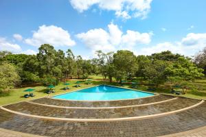 Hồ bơi trong/gần Habarana Village by Cinnamon