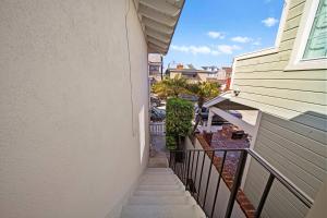 Ruby Villa B - Upper Unit for 6 발코니 또는 테라스