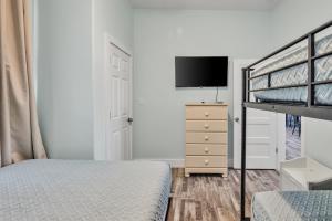 Postel nebo postele na pokoji v ubytování Coral House-nearby attractions