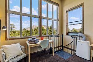 Un lugar para sentarse en Valley View #240