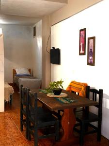 Et tv og/eller underholdning på Monoambiente Centrico a Mts Estacion San Fernando