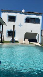 Bazén v ubytování Sol playa piscina nebo v jeho okolí