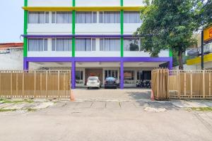 Gallery image of Urbanview Hotel Pondok Mas Cirebon By RedDoorz in Cirebon