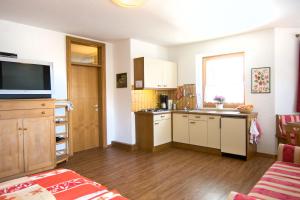 Kuchyň nebo kuchyňský kout v ubytování Appartment Plottenbäck