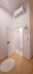 Postel nebo postele na pokoji v ubytování A&Z deluxe i studio apartment