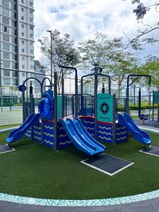 Ο χώρος παιχνιδιού για παιδιά στο DRapport APT got Bathtub & Kids Game by Iconique
