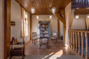 Biblioteca din această casă de vacanță
