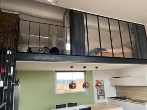 O bucătărie sau chicinetă la Aix-en-Provence, Centre ville quartier Mazarin, magnifique loft