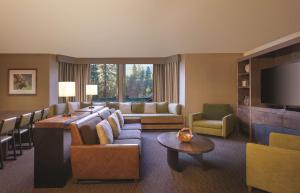 Posezení v ubytování Hyatt Regency Lake Tahoe Resort, Spa & Casino