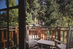 Balkón nebo terasa v ubytování Hyatt Regency Lake Tahoe Resort, Spa & Casino