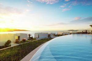 A piscina localizada em Susona Bodrum, LXR Hotels & Resorts ou nos arredores