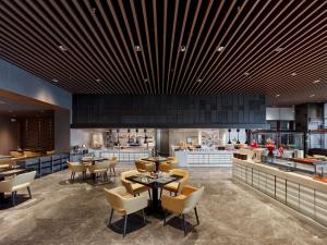 上海松江广富林希尔顿酒店餐厅或其他用餐的地方