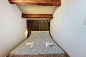 Posteľ alebo postele v izbe v ubytovaní Small villa 40m with terrace near the beach