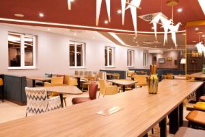 Hampton By Hilton Regensburg的休息区