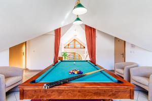 Piljardilaud majutusasutuses Garni Hotel Gavurky