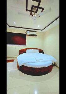 Fotografie z fotogalerie ubytování Hotel Palladium v destinaci Súrat