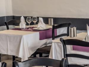 Nápoje v ubytování Logis Hôtel Les Chardons Bleus RESTAURANT LE BISTROT DE LA MER