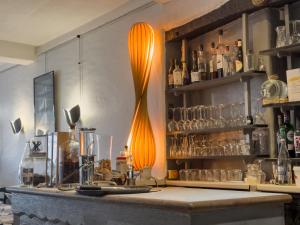 Nápoje v ubytování Logis Hôtel Les Chardons Bleus RESTAURANT LE BISTROT DE LA MER