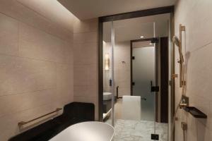 Baðherbergi á Hilton Kathmandu